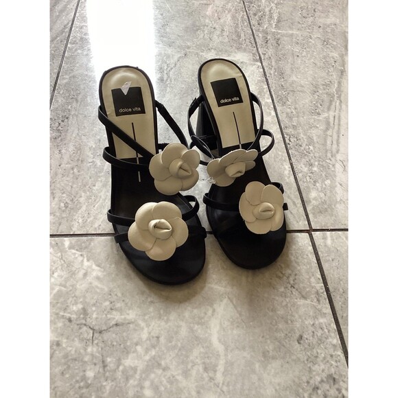 Dolce Vita Sandals Womens Size 6 Black White Floral Block Heel Strappy Slip On - Picture 1 of 5